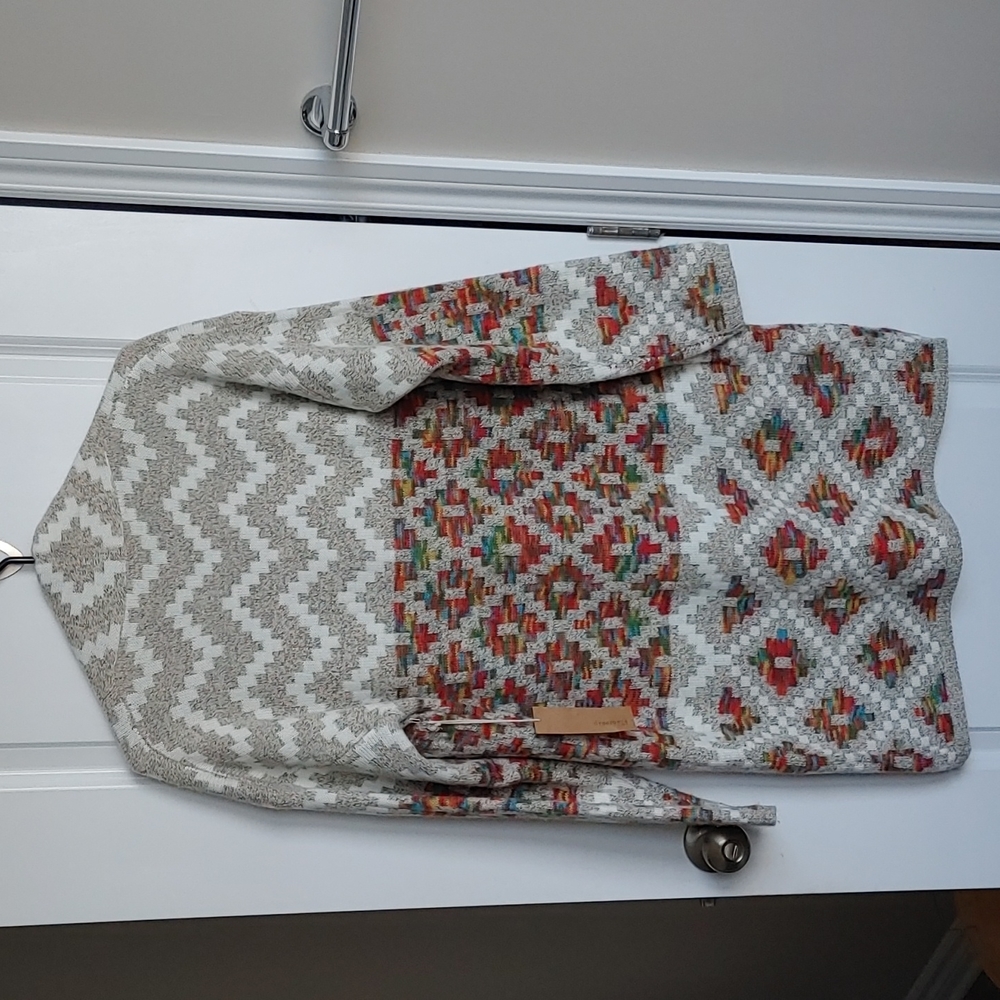 Dreamers by Debut Muliti-colour Aztec Pattern Cardigan - Picture 2 of 10
